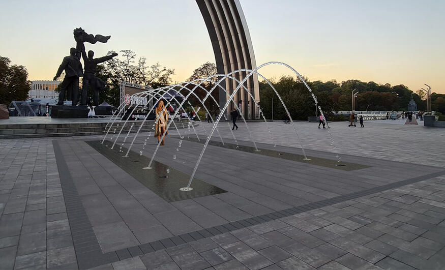 Прямоугольный фонтан с проектом - водная арка 
