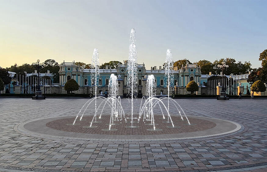Круглый пешеходный фонтан 13 метров с проектом 